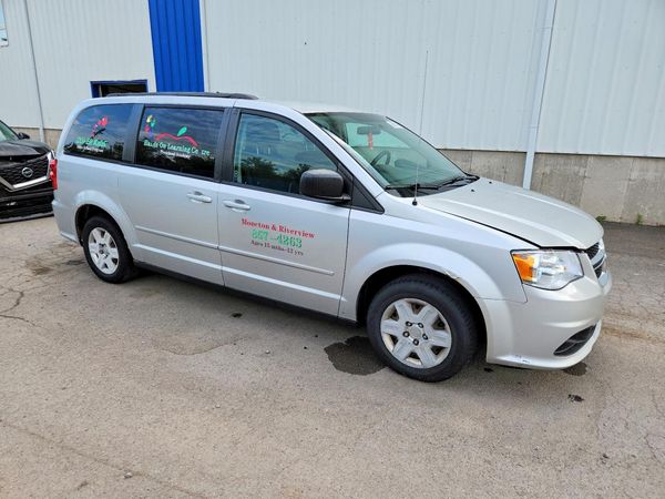 2012 DODGE GRAND CARAVAN SE
