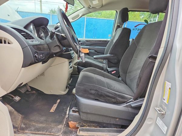 2012 DODGE GRAND CARAVAN SE