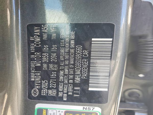 2025 HYUNDAI ELANTRA