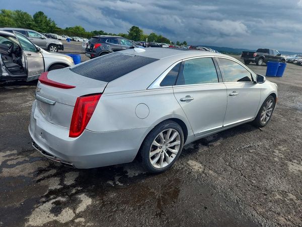 2017 CADILLAC XTS Luxury