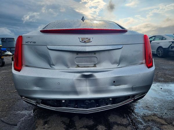 2017 CADILLAC XTS Luxury