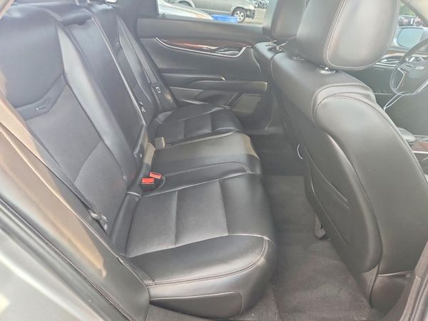 2017 CADILLAC XTS Luxury