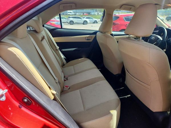 2018 TOYOTA COROLLA