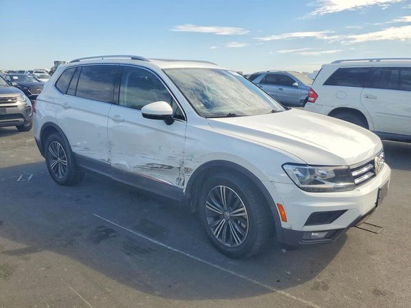 2018 VOLKSWAGEN TIGUAN SE, SEL