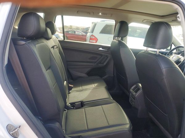 2018 VOLKSWAGEN TIGUAN SE, SEL