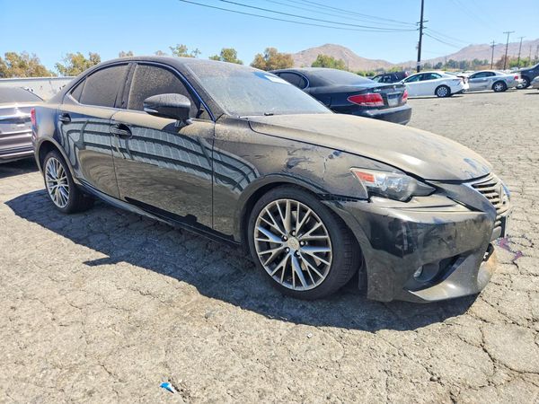 2016 LEXUS IS 200t
