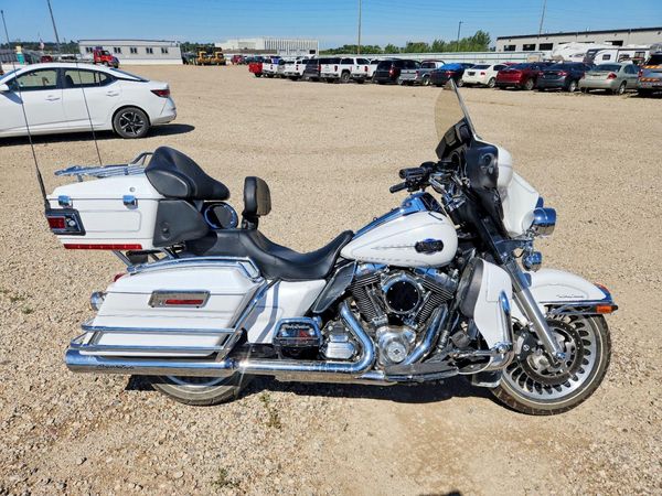 2012 HARLEY-DAVIDSON FLHTCU