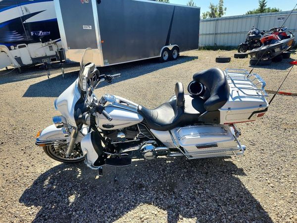 2012 HARLEY-DAVIDSON FLHTCU