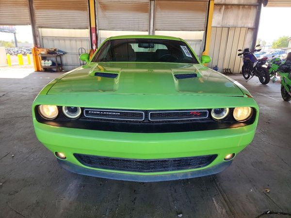 2015 DODGE CHALLENGER SXT