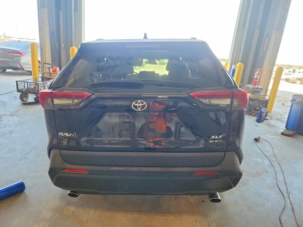 2025 TOYOTA RAV4 XLE — DIRR