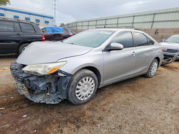 2017 TOYOTA CAMRY
