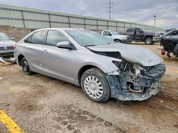 2017 TOYOTA CAMRY