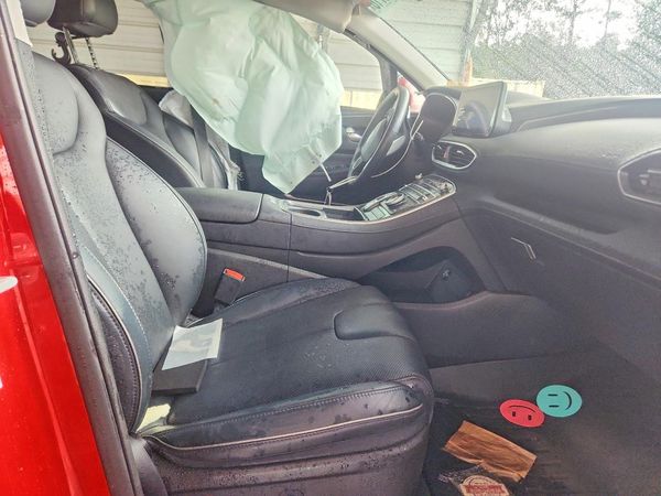 2022 HYUNDAI SANTA FE SEL w/ Premium Pkg