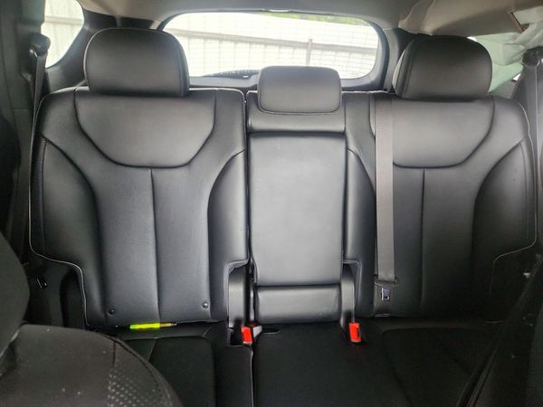 2022 HYUNDAI SANTA FE SEL w/ Premium Pkg