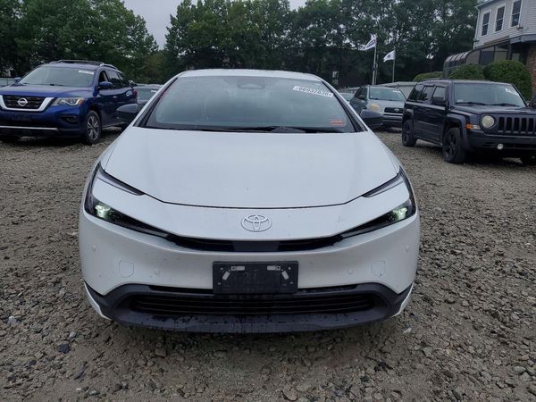 2024 TOYOTA PRIUS