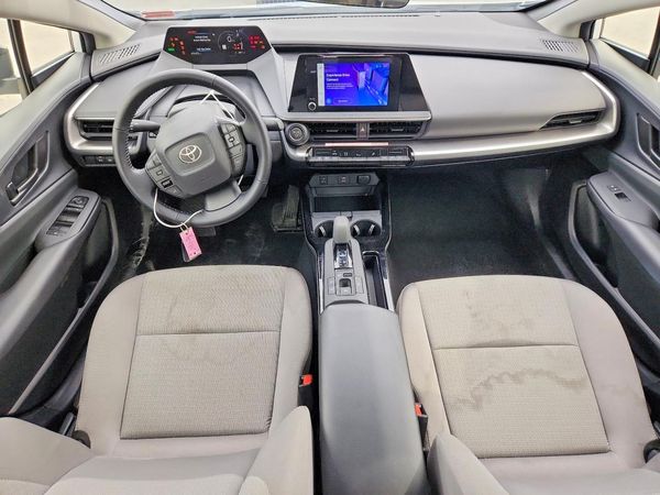 2024 TOYOTA PRIUS