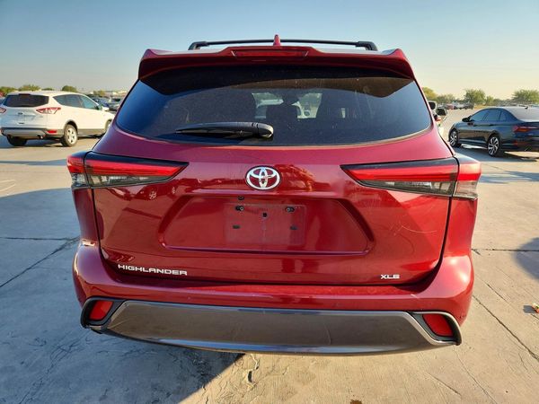 2021 TOYOTA HIGHLANDER
