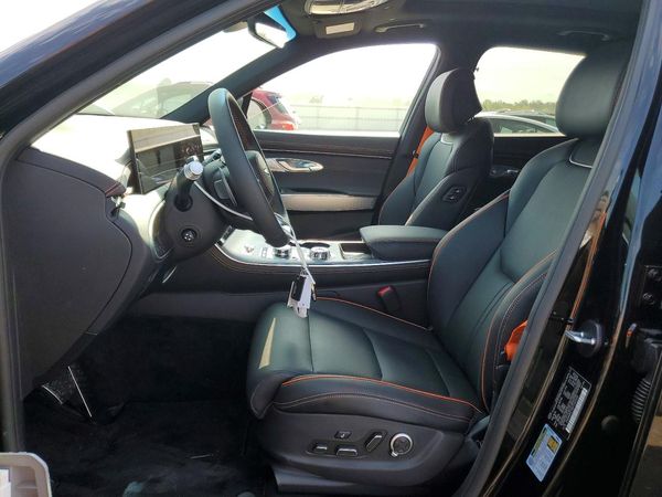 2026 GENESIS GV70