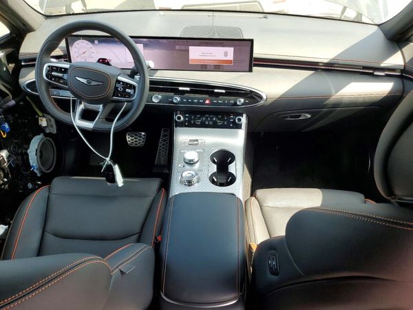 2026 GENESIS GV70
