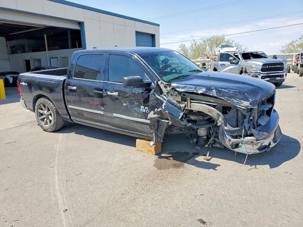 2014 RAM 1500 SLT