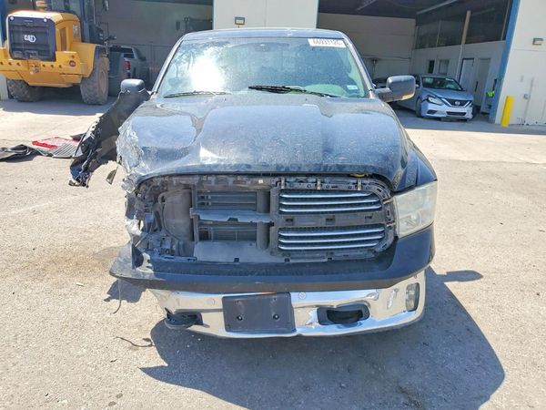 2014 RAM 1500 SLT