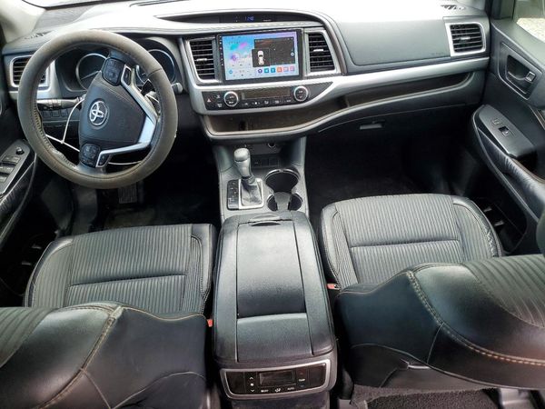 2016 TOYOTA HIGHLANDER