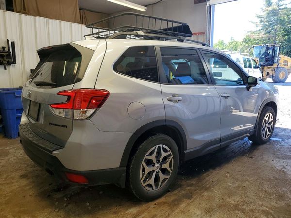 2020 SUBARU FORESTER