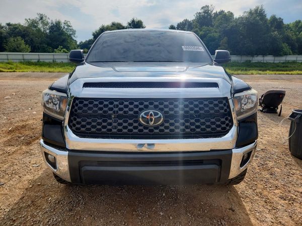 2021 TOYOTA TUNDRA SR5 grade
