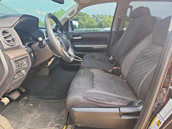 2021 TOYOTA TUNDRA SR5 grade