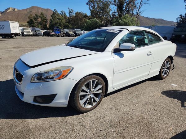 2012 VOLVO C70