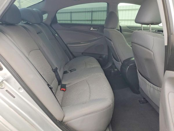2013 HYUNDAI SONATA GLS/ GLS Popular