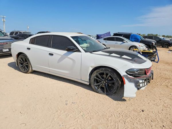 2018 DODGE CHARGER SXT — Passenger 3/4