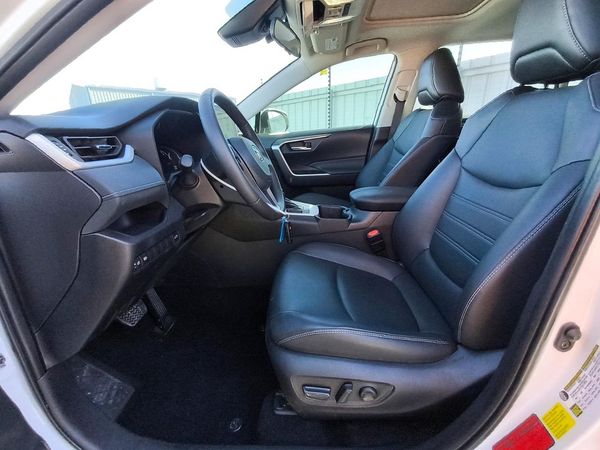 2025 TOYOTA RAV4