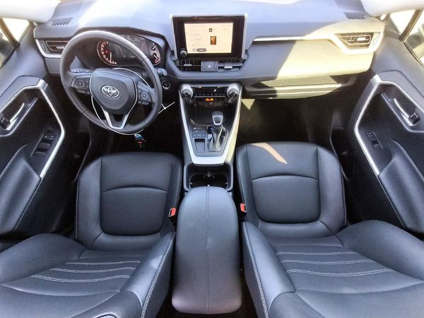 2025 TOYOTA RAV4