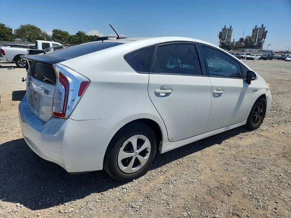 2014 TOYOTA PRIUS