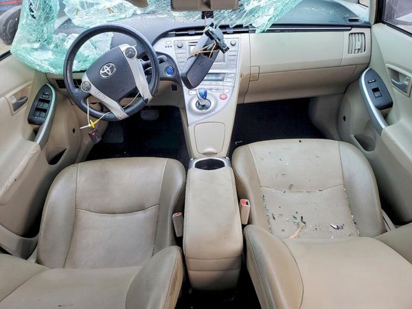 2014 TOYOTA PRIUS