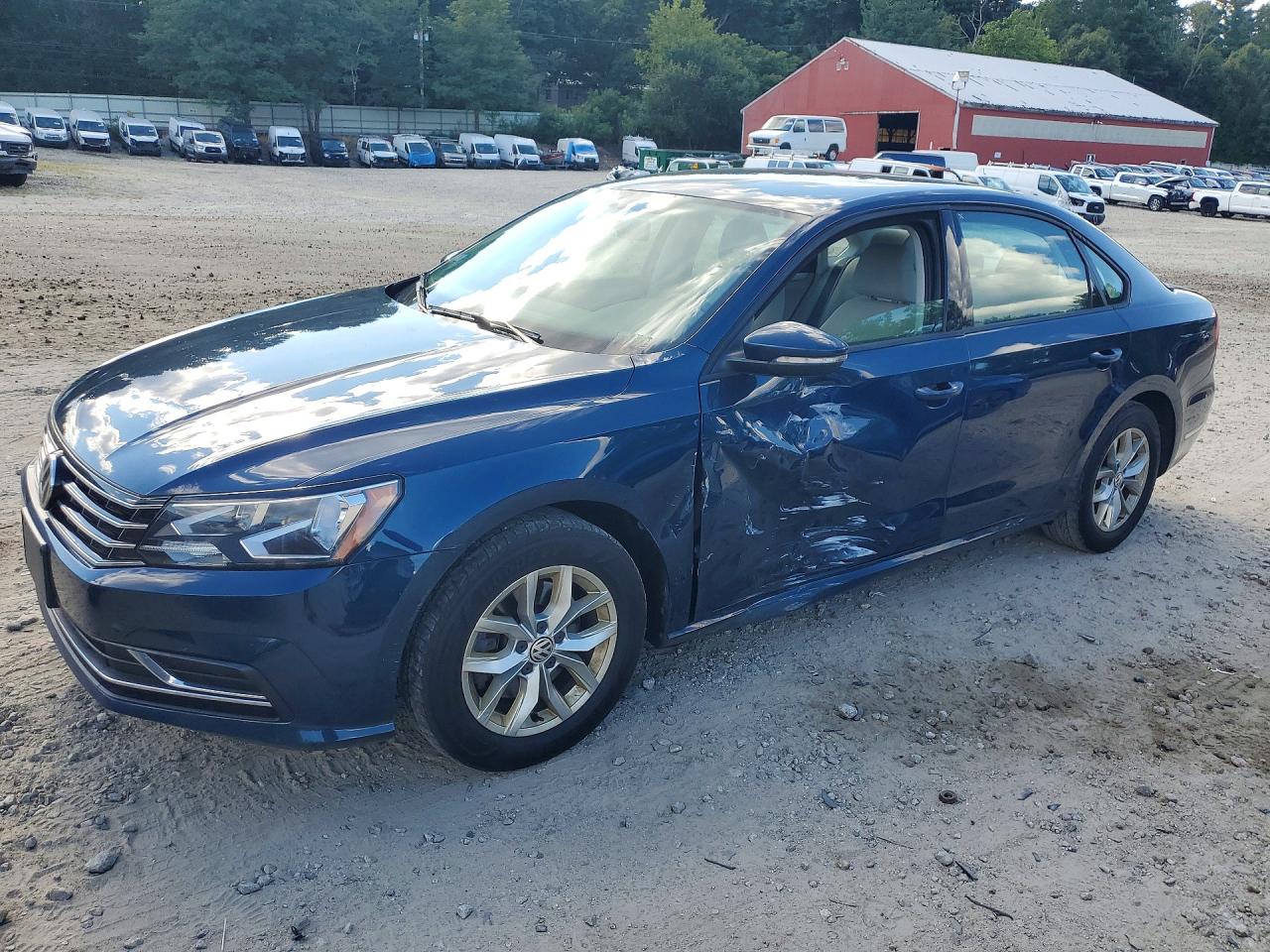2018 VOLKSWAGEN PASSAT S, R-Line