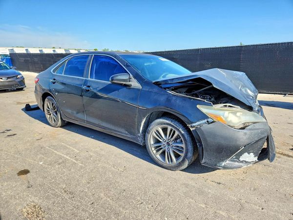 2015 TOYOTA CAMRY