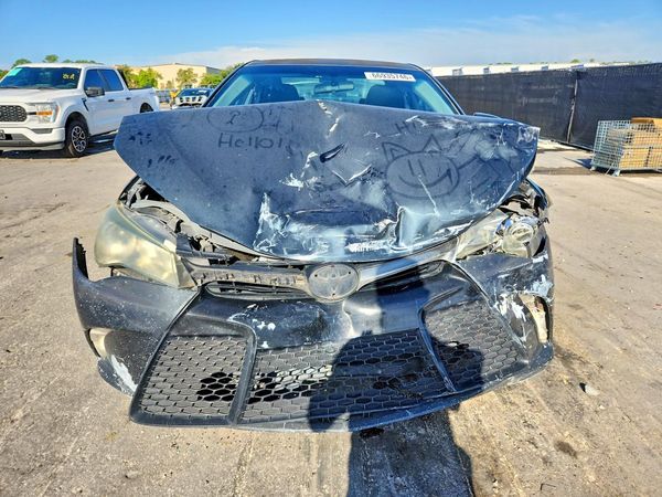 2015 TOYOTA CAMRY