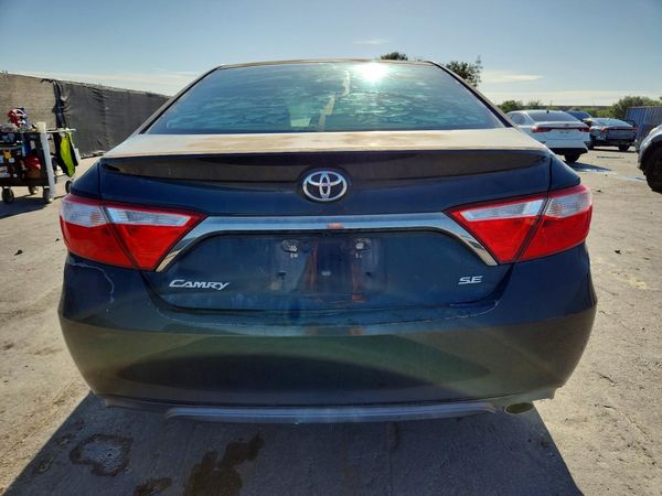 2015 TOYOTA CAMRY