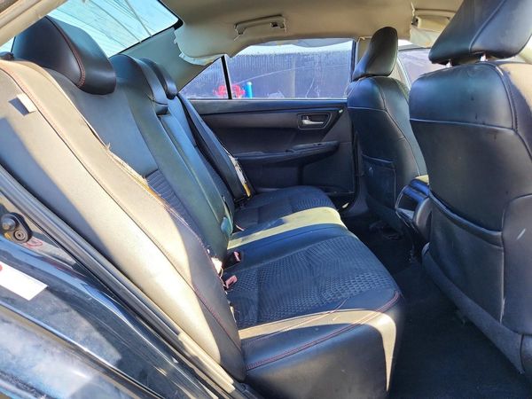 2015 TOYOTA CAMRY