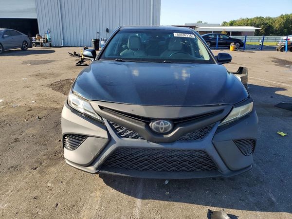 2018 TOYOTA CAMRY