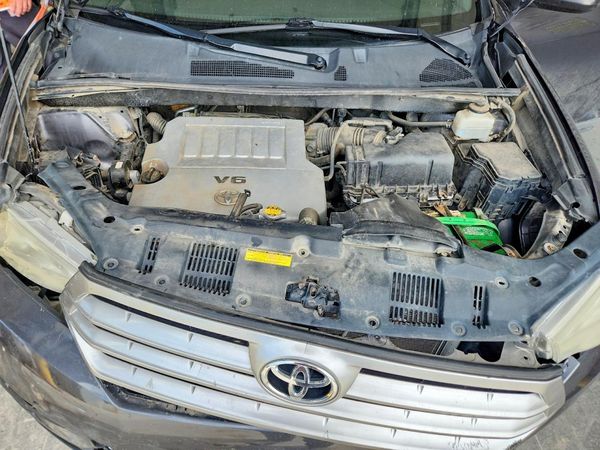 2013 TOYOTA HIGHLANDER Base/Hybrid