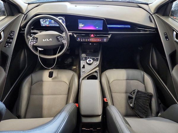 2024 KIA NIRO Wind