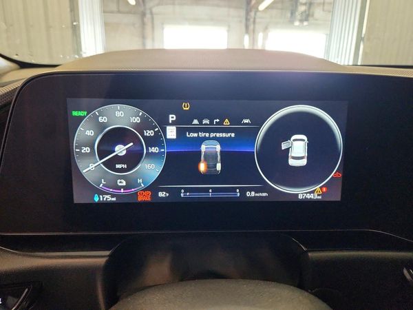 2024 KIA NIRO Wind