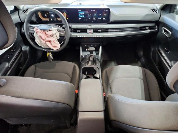 2026 KIA K4 LX, LXS