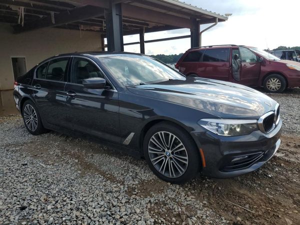2018 BMW 530
