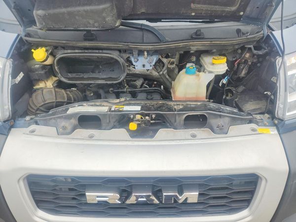 2020 RAM PROMASTER 3500 VF — Engine bay