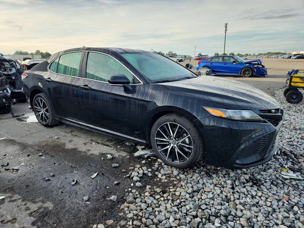 2024 TOYOTA CAMRY