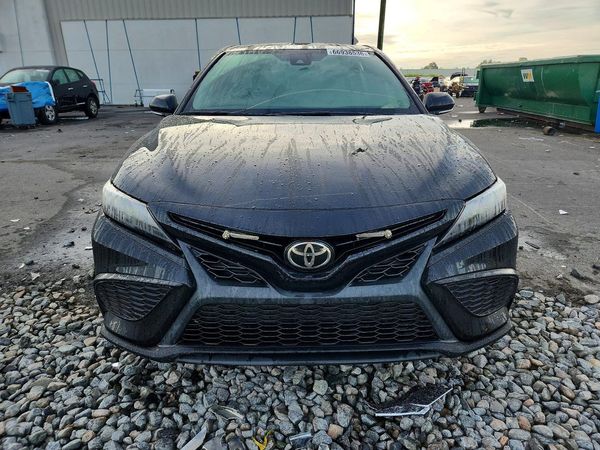 2024 TOYOTA CAMRY